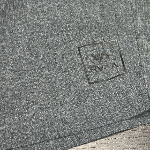 RVCA gray hybrid, flat front shorts, swim trunks, 34 - Picture 4 of 16